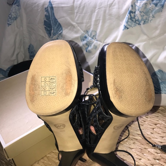 Michael Kors Monterey platform high heel - Picture 5 of 6